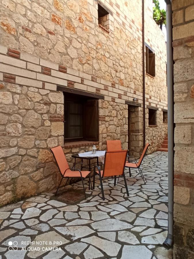 דירות פסאקודיה Elpida Stone House מראה חיצוני תמונה